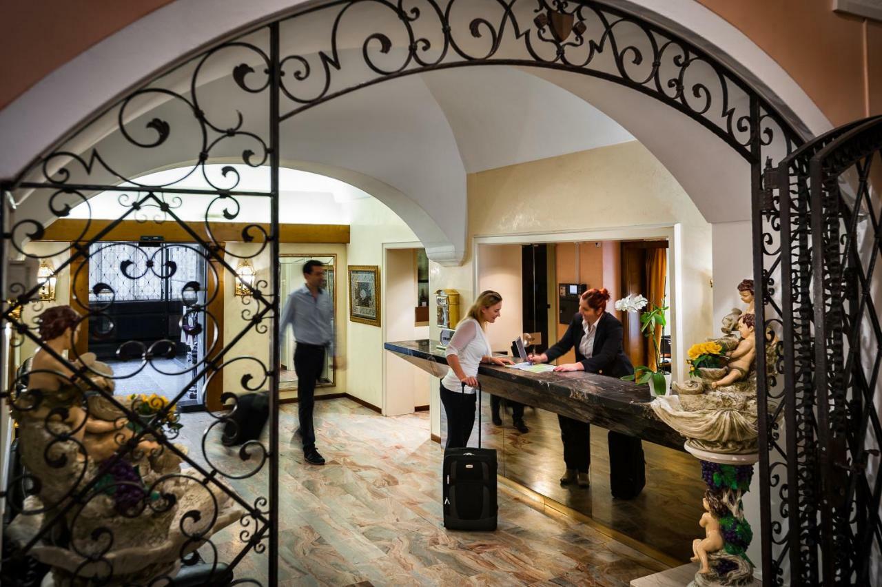 Easyrooms Dell'Angelo لوكارنو المظهر الخارجي الصورة